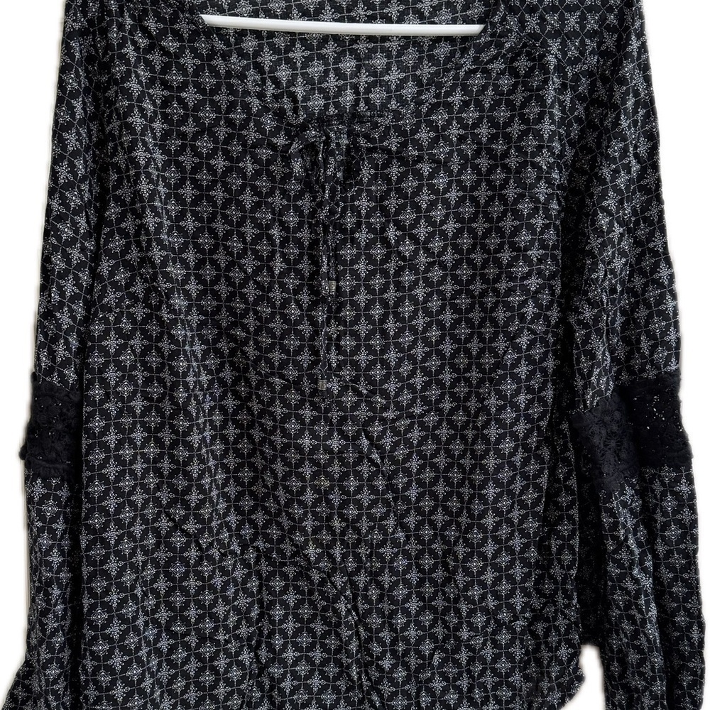 Maurices Black and Gray Geometric Blouse